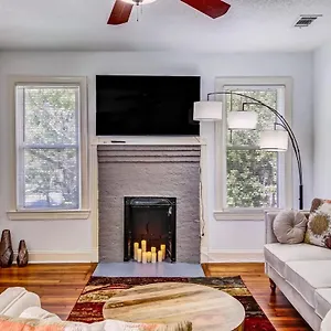 https://modern-luxury-apartment-1-mile-from-forsyth-park.top-hotels-in-savannah.com