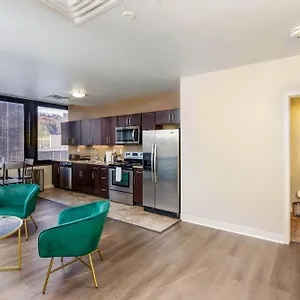 https://luxe-city-views-in-dt-pittsburgh-wifi-gym-valet.hotels-in-pittsburgh.com